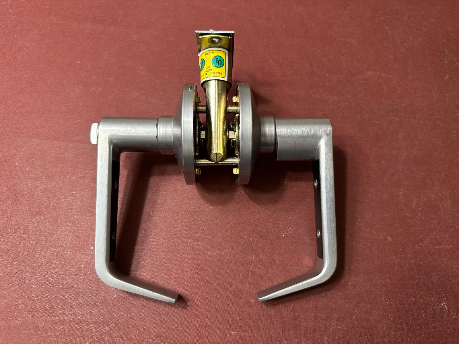 Best 7K Contour Angle Return Lever Lockset, With Turn Button, Without Core