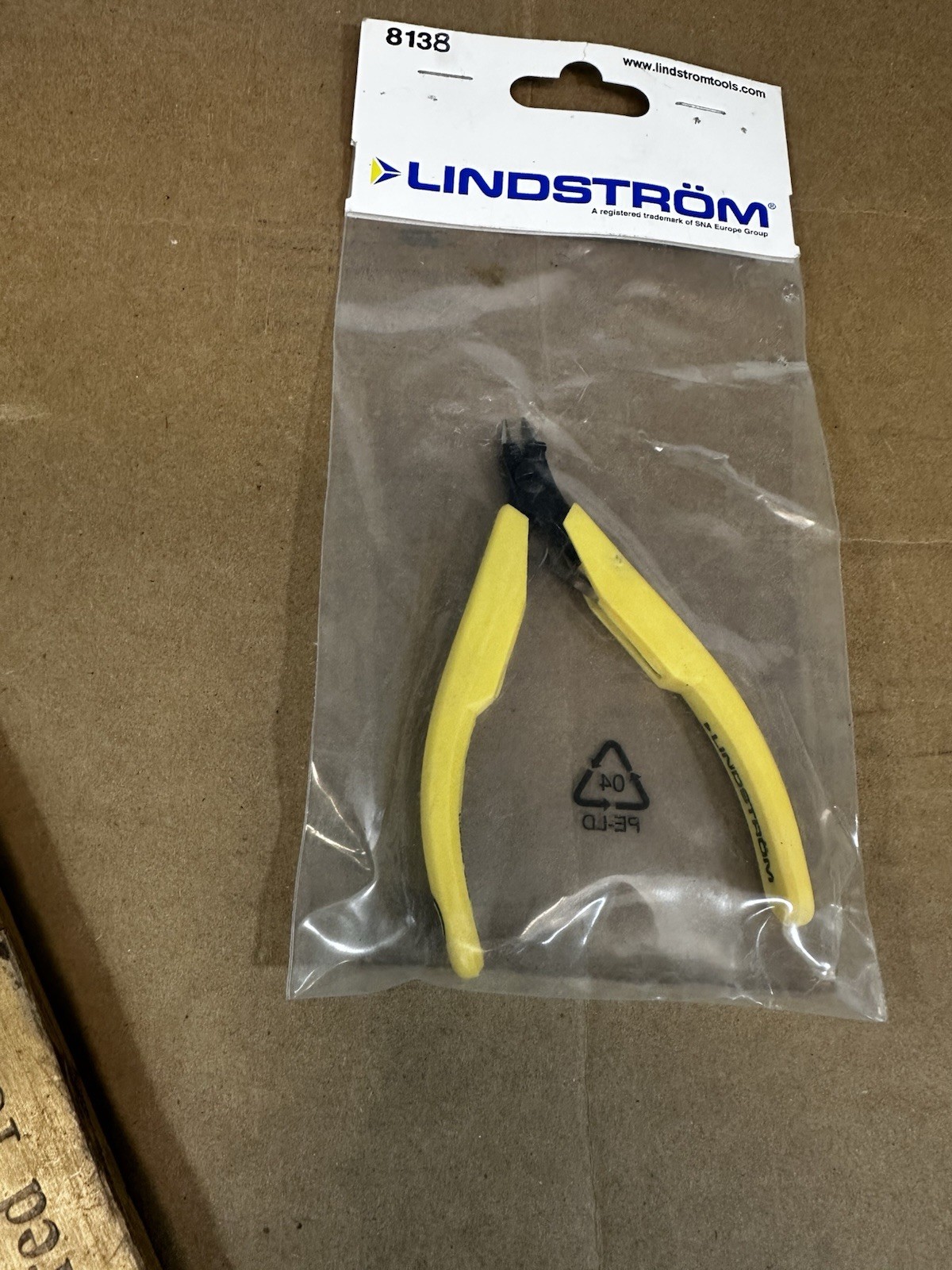 Lindstrom 8138 - Ultra-Flush Precision Cut Diagonal Cutter w/Tapered and