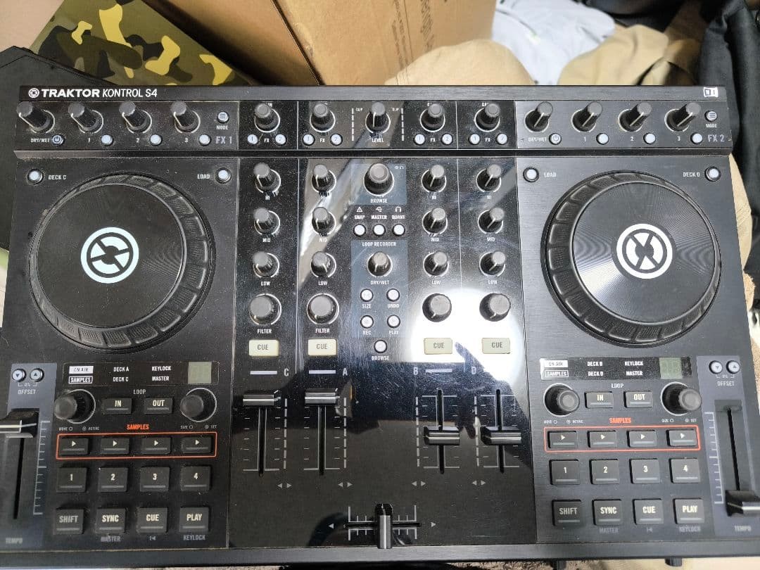 Native Instruments Traktor Kontrol S4 MK1 4 Channel DJ Controller #0002