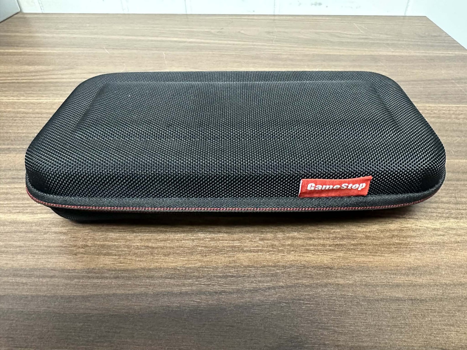 GameStop Edition Hard Shell Black Nylon Carrying Case For Original Nintendo 9E