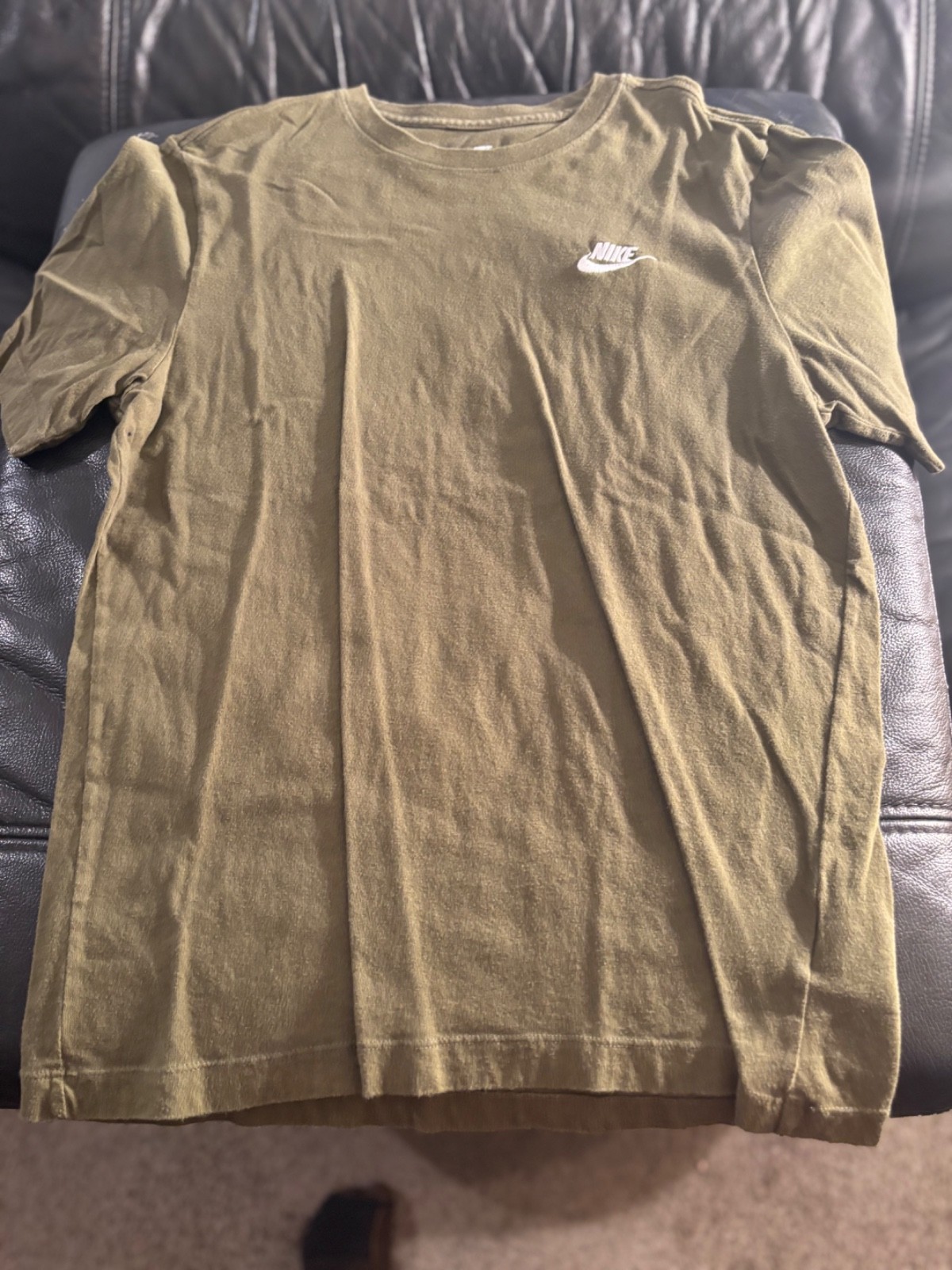 Nike Air The nike t shirt green M white new no tags  studio wardrobe sale