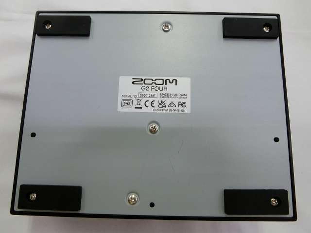 ZOOM G2 FOUR MULTI-EFFECTOR 481215