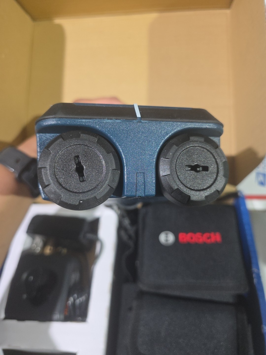 Bosch D-TECT200C Wall Scanner - Blue