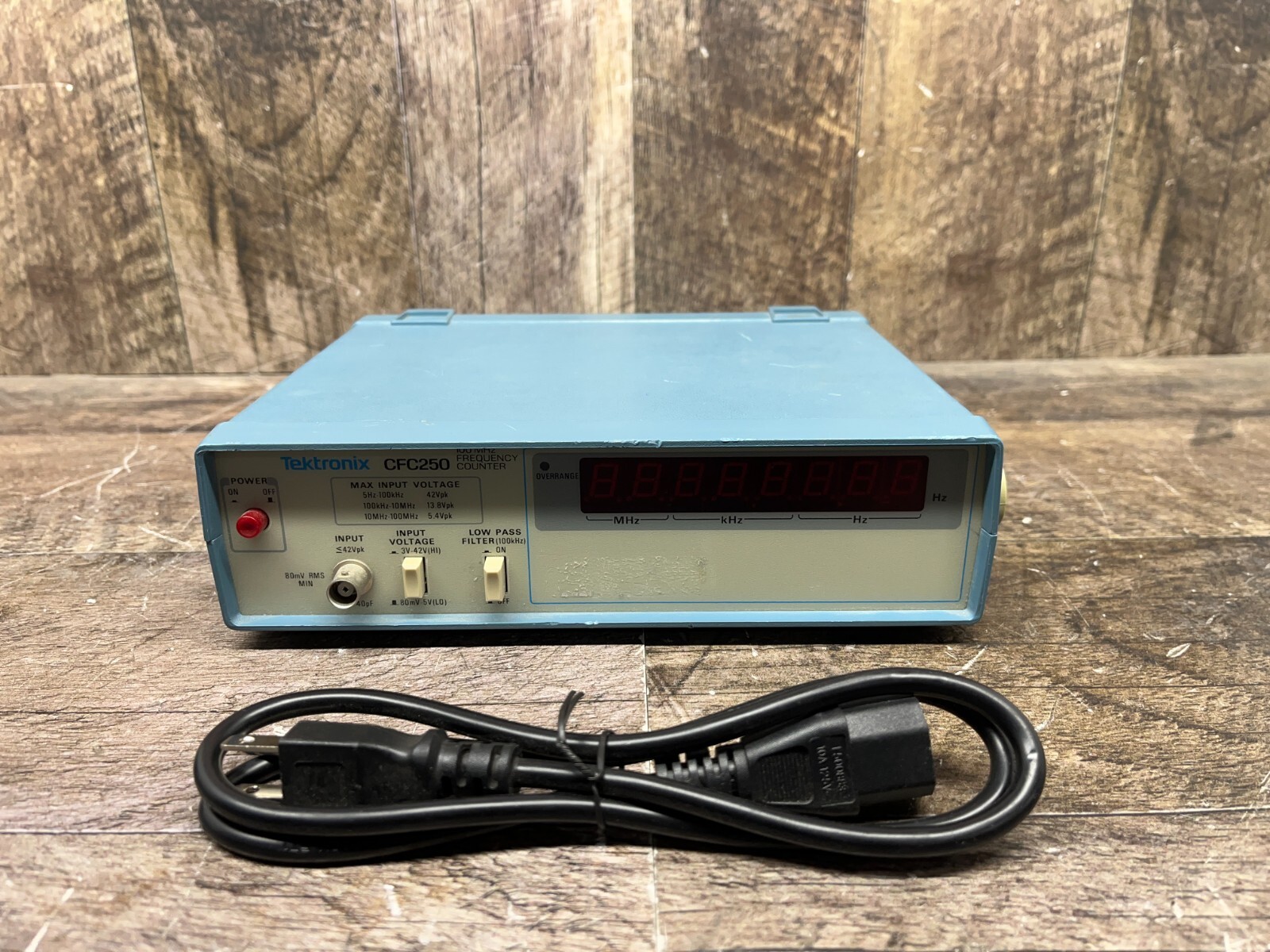 Tektronix CFC250 100 MHz Frequency Counter