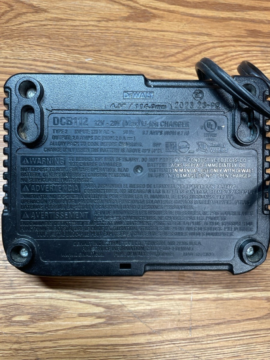 DEWALT DCB112 (PSJ011377)