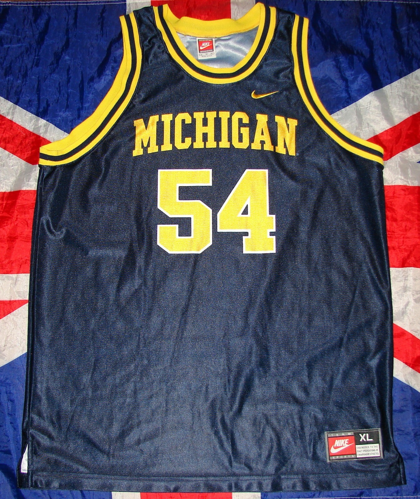 Vintage USA NBA Robert Traylor Michigan Wolverines Nike Basketball Jersey Shirt