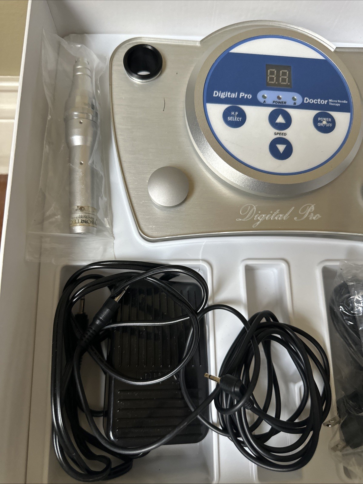 Bomtech Digital Pop Permanent Makeup PMU Machine w/ Foot Pedal, Power Supply