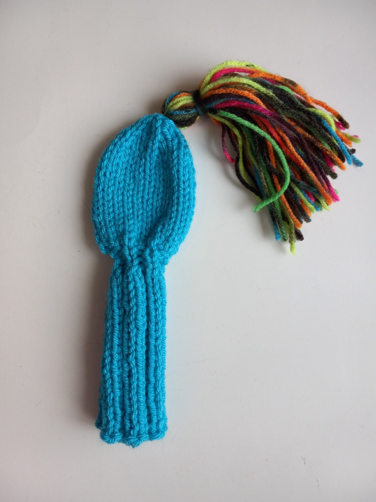 9-Wood GOLF CLUB HEADCOVER, teal with multicolor tassel, 12"