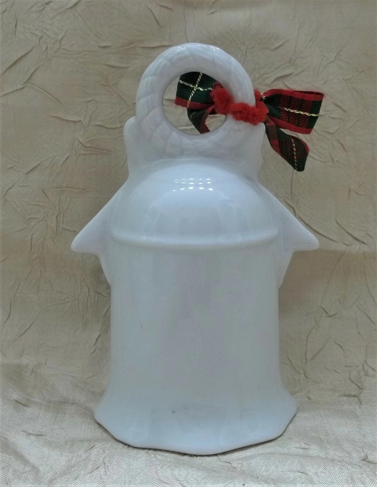 Christmas 1987 Ceramic Bell with Pineapple Design Holiday