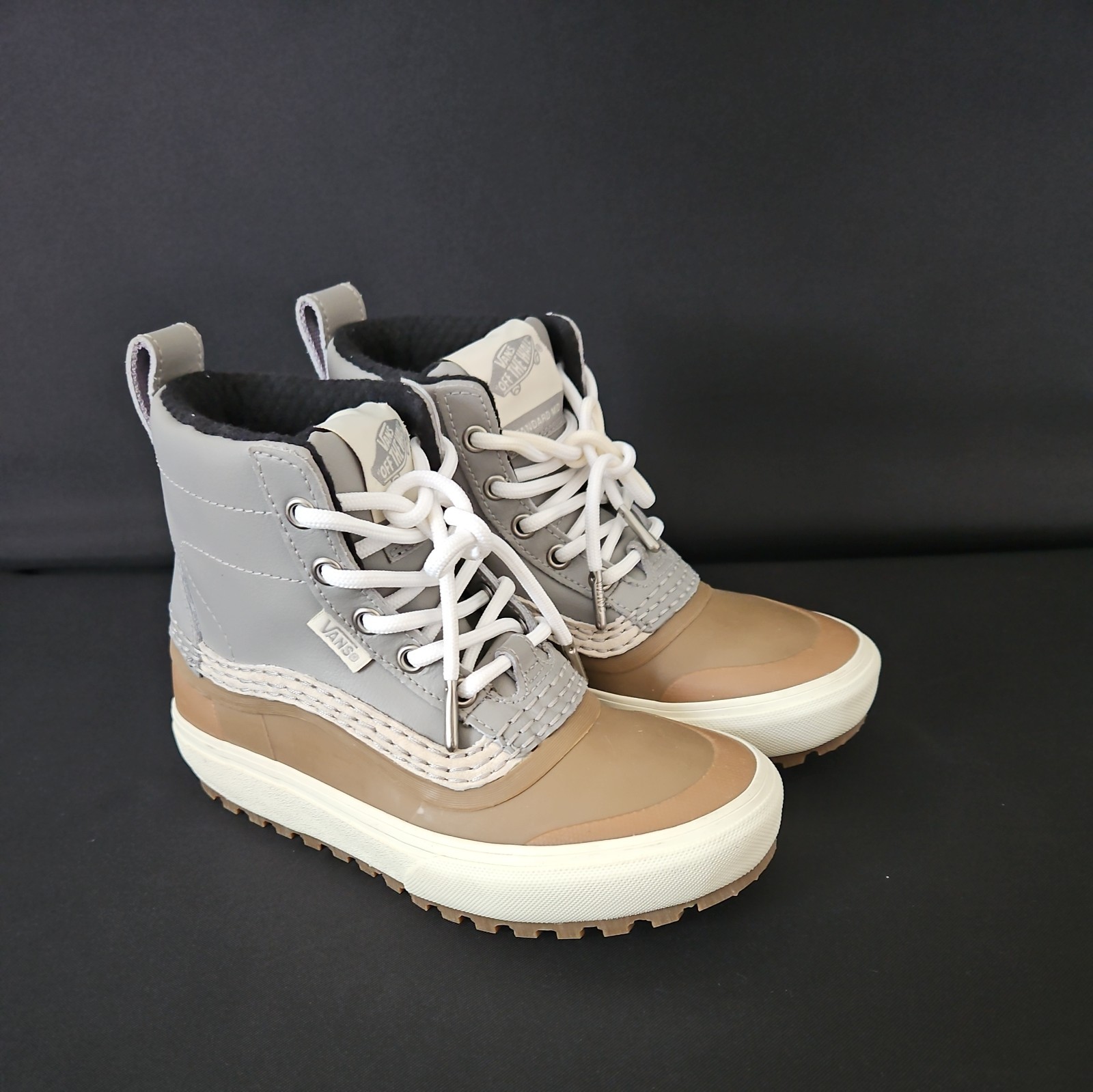 Vans Standard Mid MTE Kids Snow Boots Unisex Shoes Size M 3.5 / W 5 - 721454