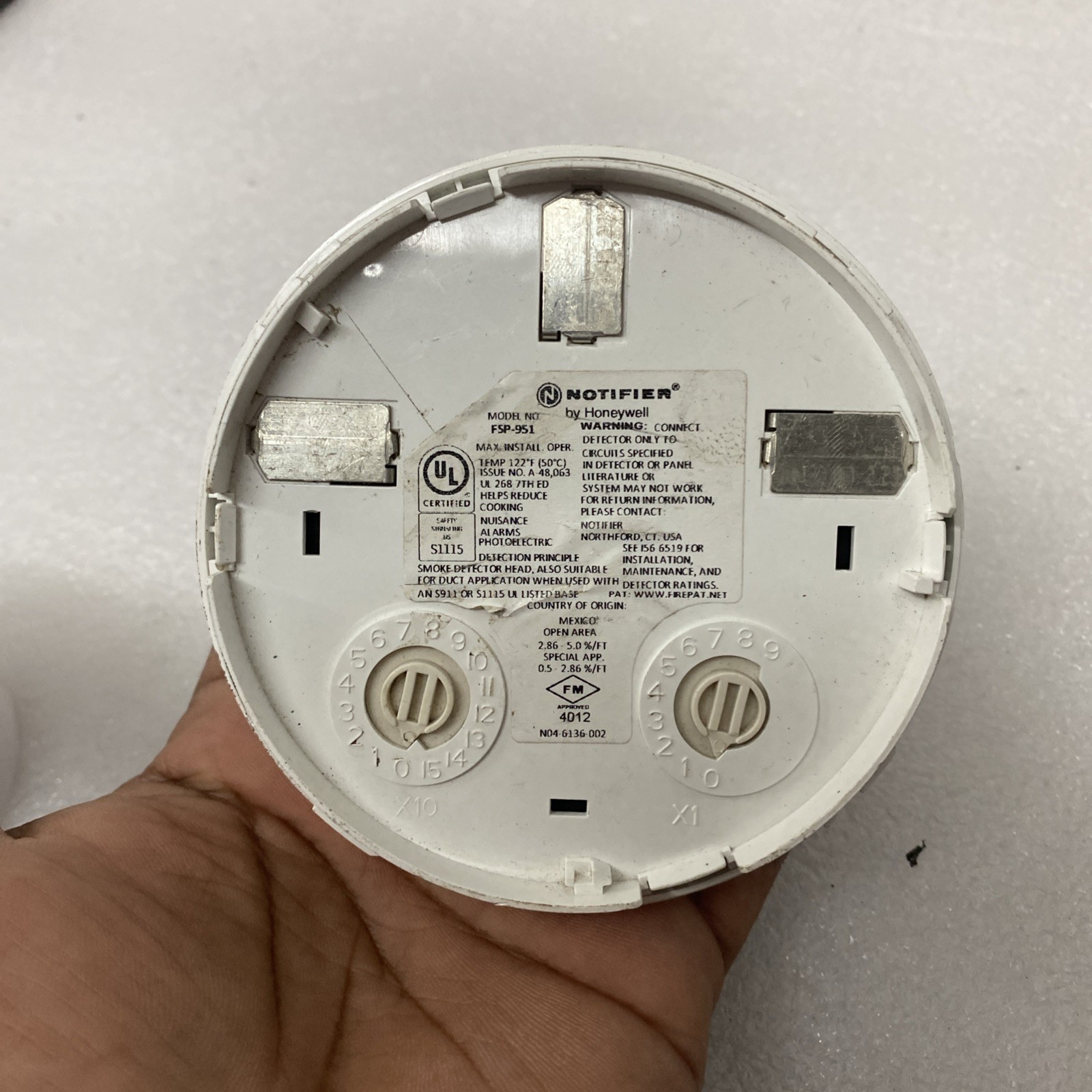 NOTIFIER FSP-951 Fire Alarm Smoke Detector Head ( Missing Bracket )