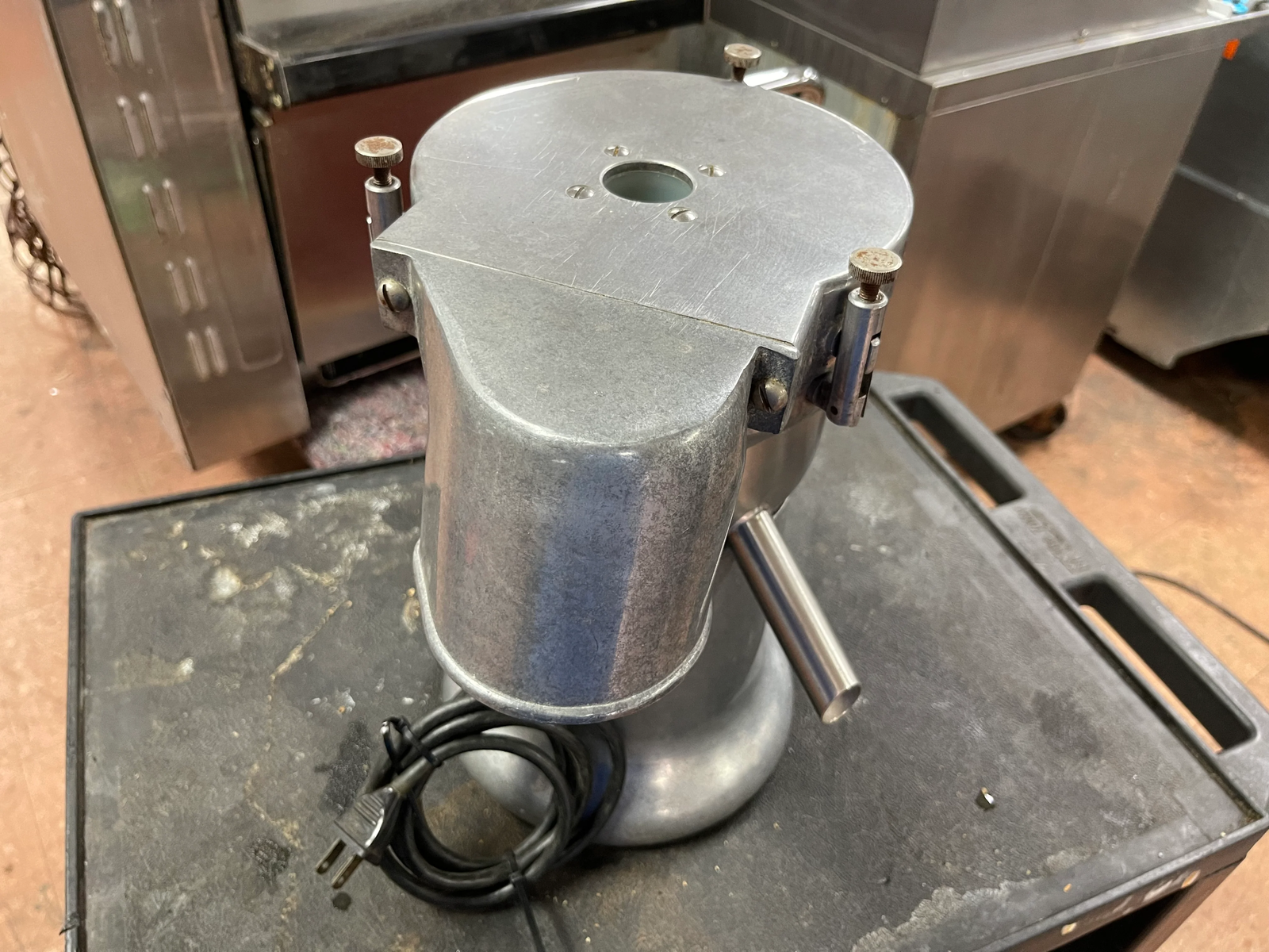 Bennett Junior Commercial Fruit/Vegetable Juicer Model H