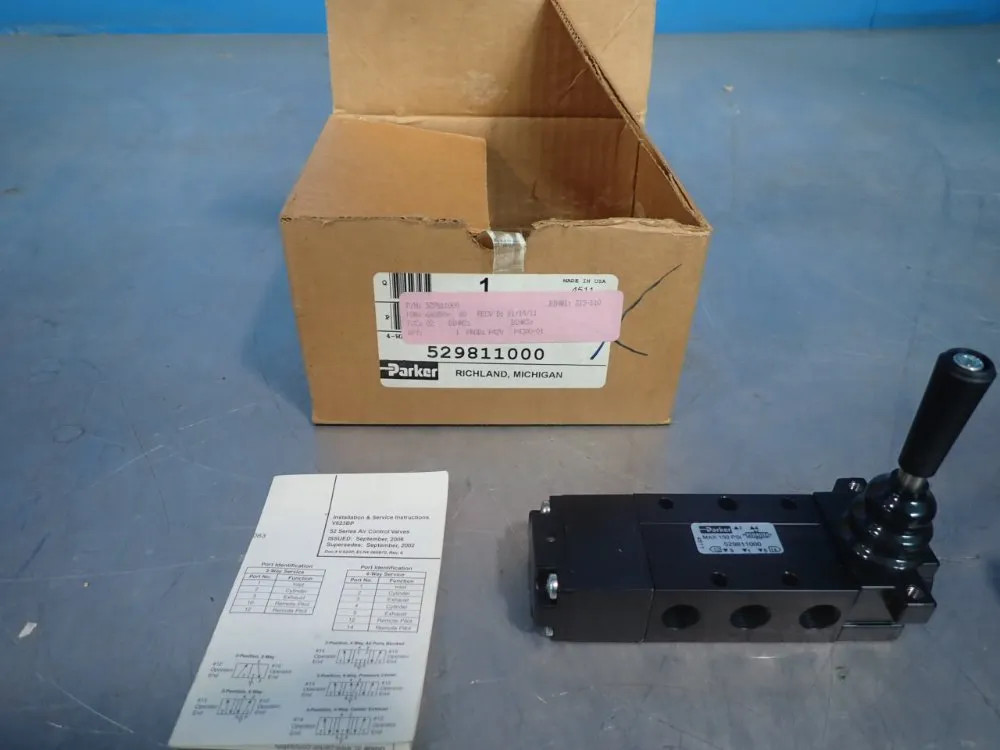 PARKER PNEUMATIC DIRECTIONAL SPOOL VALVE 529811000
