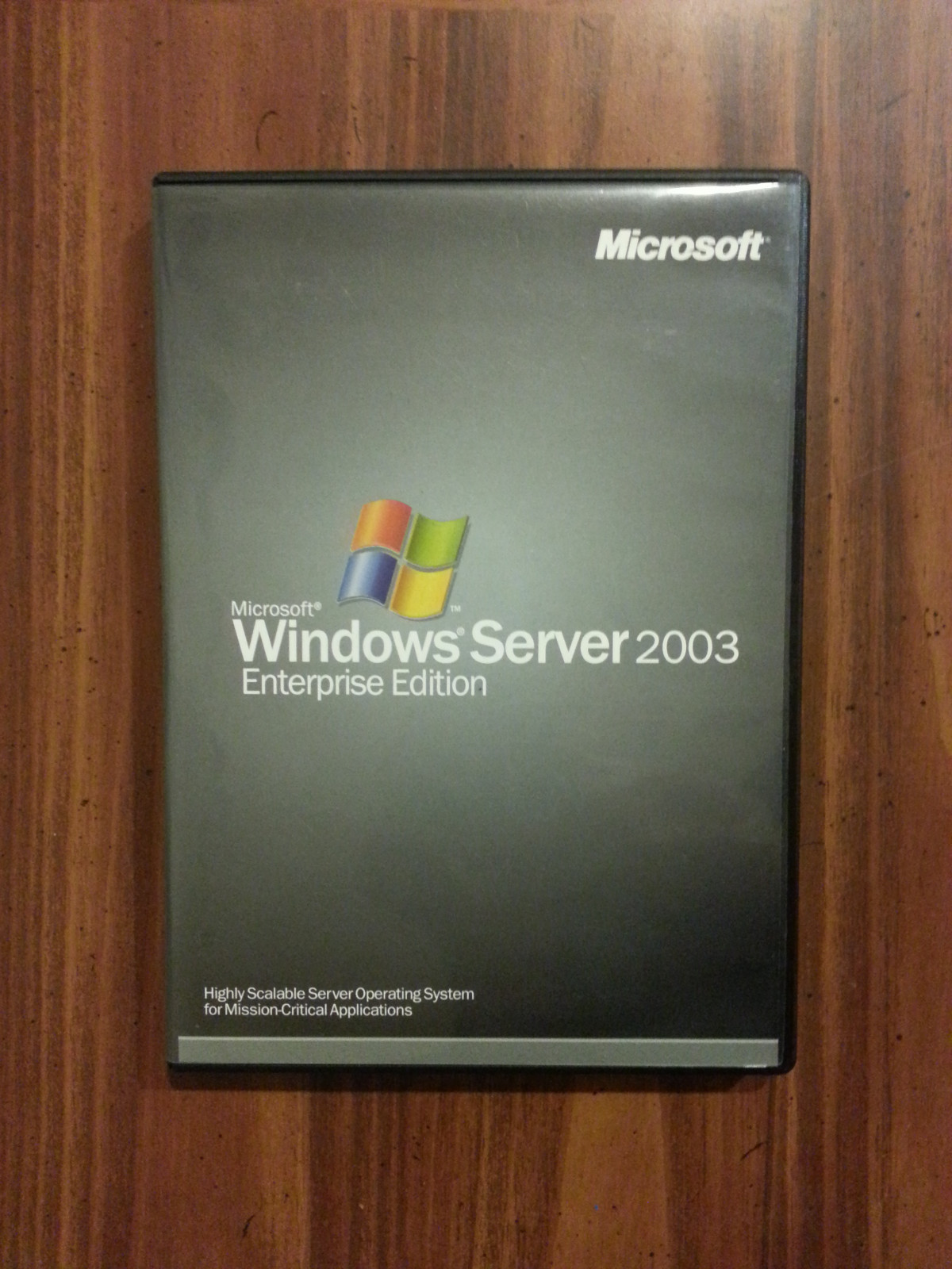 Microsoft Windows Server 2003 Enterprise x86 25 CAL RETAIL Commercial P72-00001