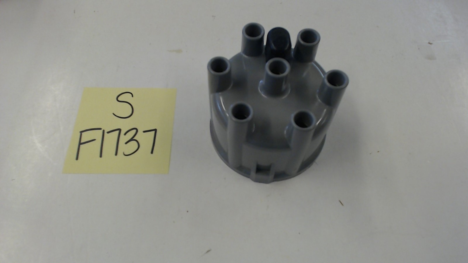 BorgWarner C-190 Distributor Cap