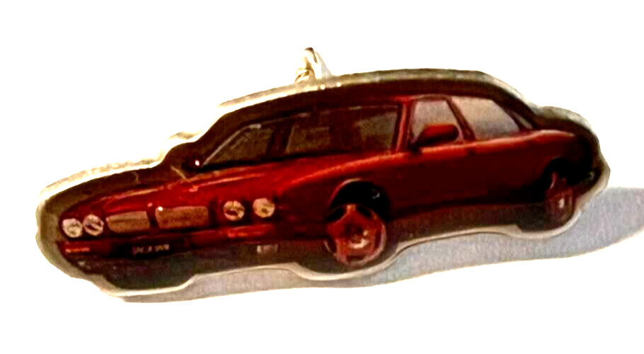 Jaguar XJ Pin (H32)