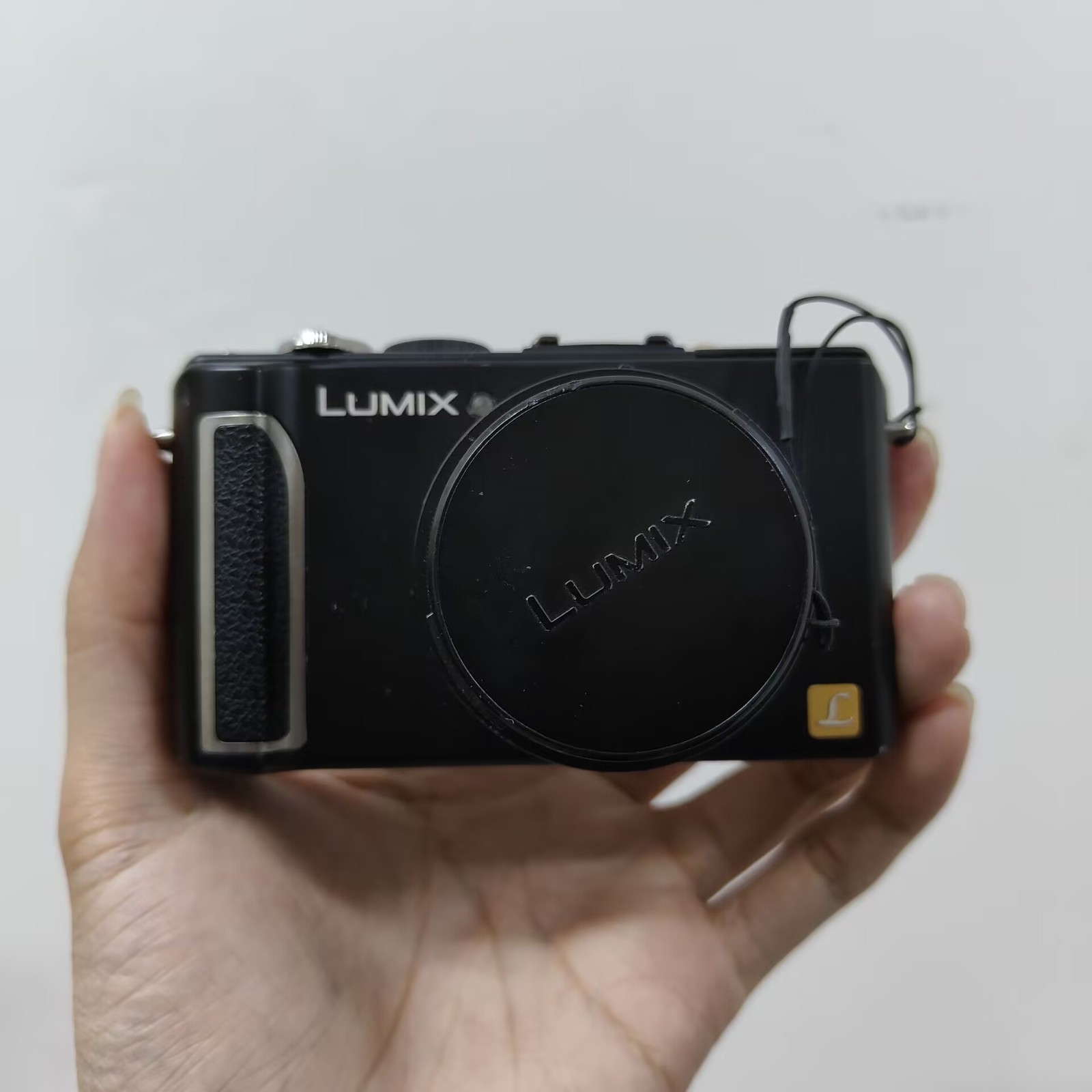 Panasonic LUMIX DMC-LX3 10.1 MP 2.5x Zoom Digital Camera with Accessories Black