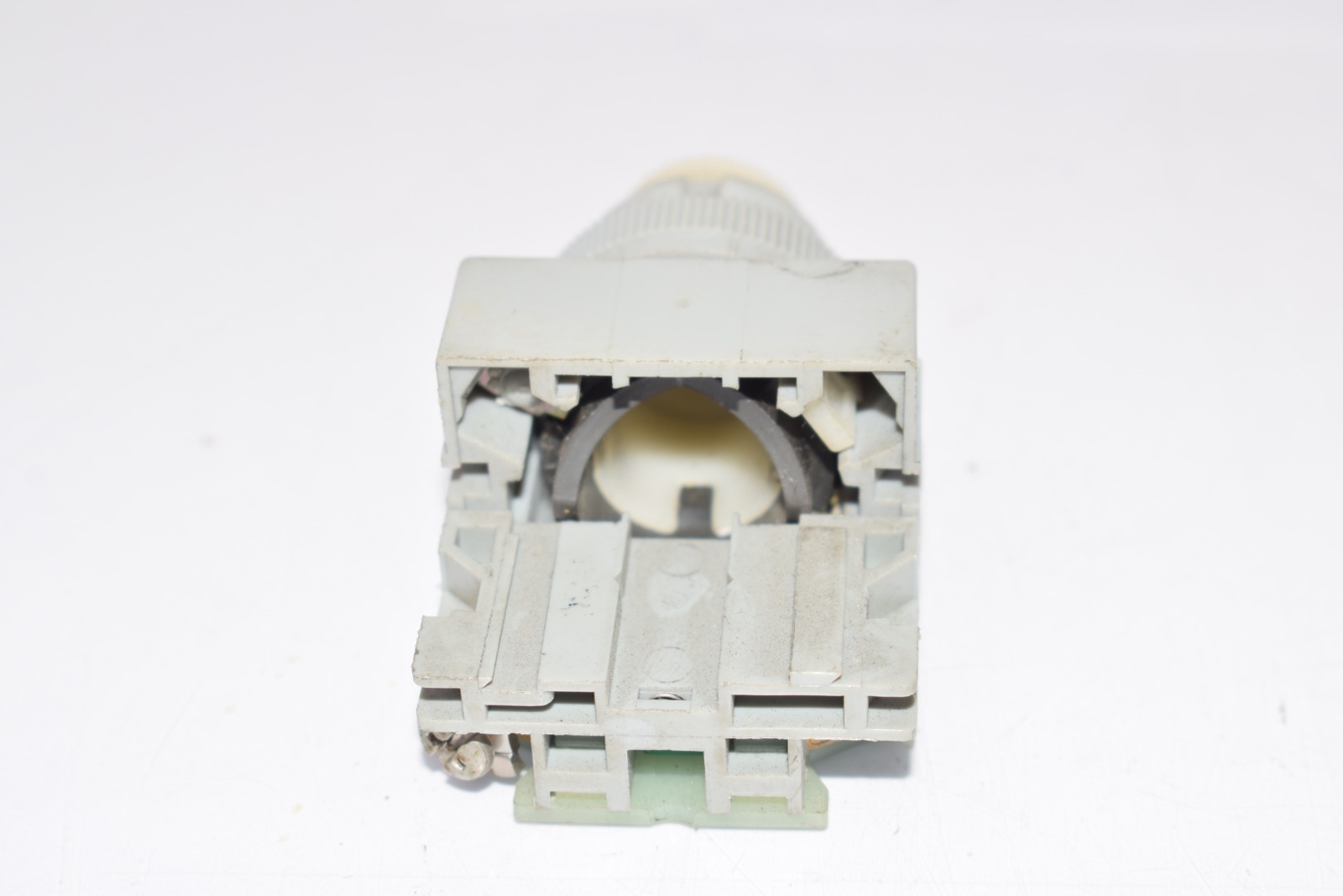 Idec 0201 Selector Switch - No Cap