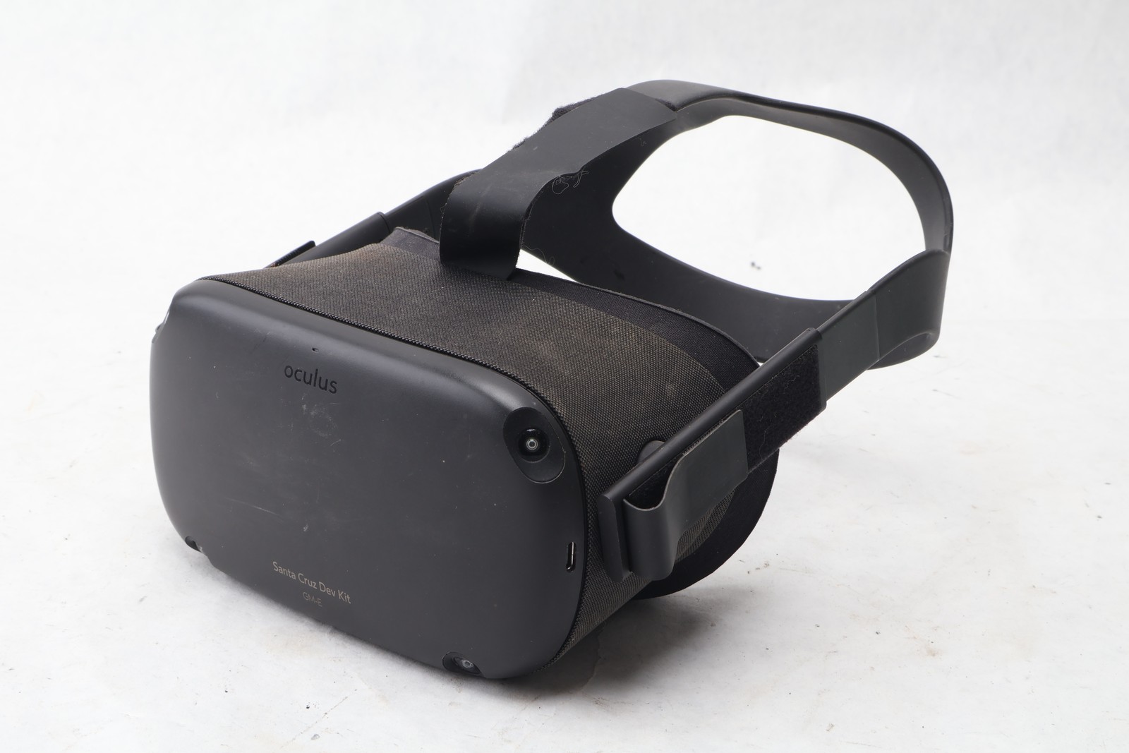 Oculus Santa Cruz Dev Kit GM-E Standalone VR Headset Rare
