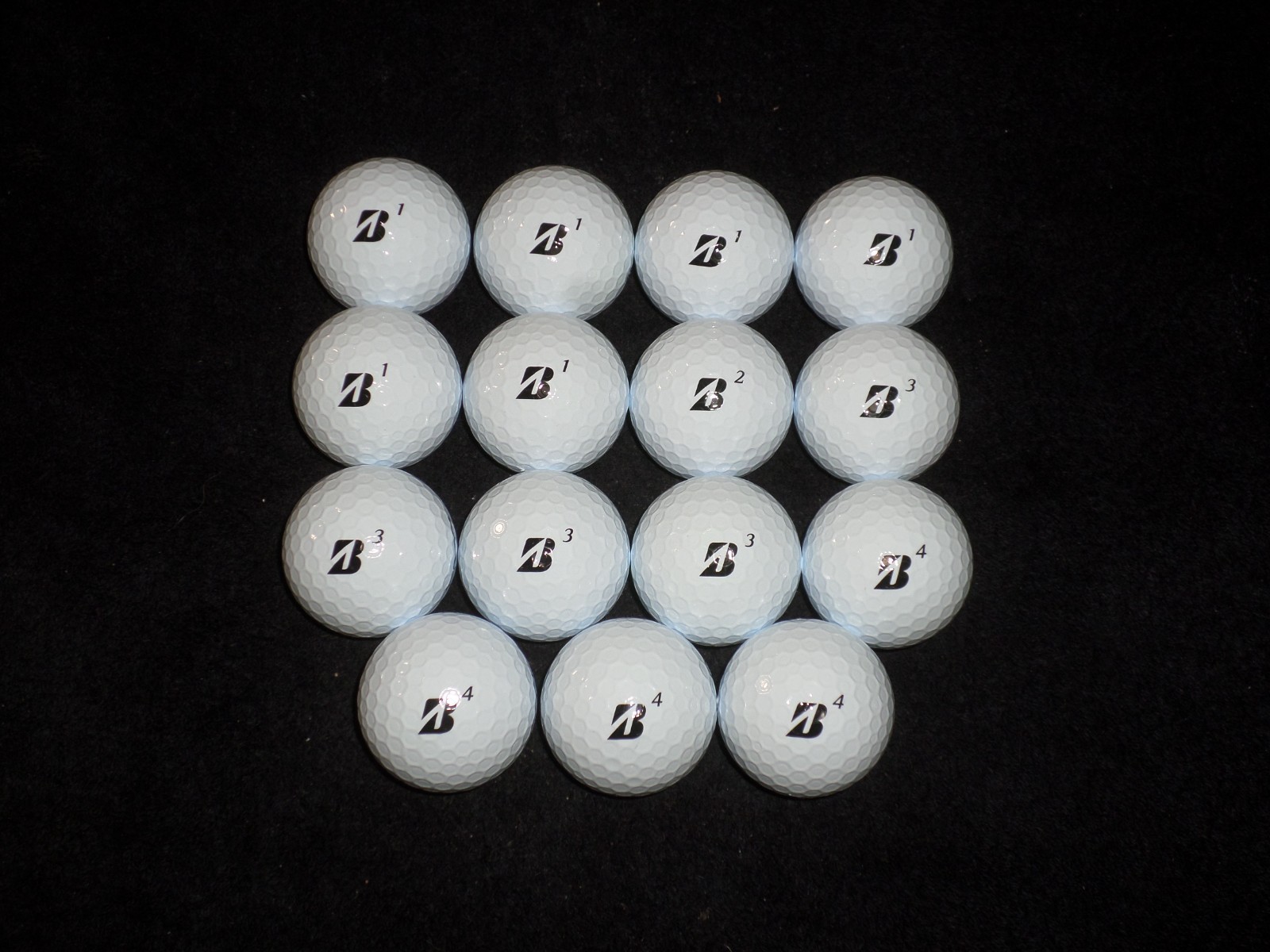 15 Bridgestone e12 Contact Golf Balls
