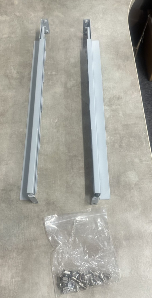 Xtreme Rack Mount Sliders Kit 18" Extend To 31" For P90-RAIL Part No:90000909