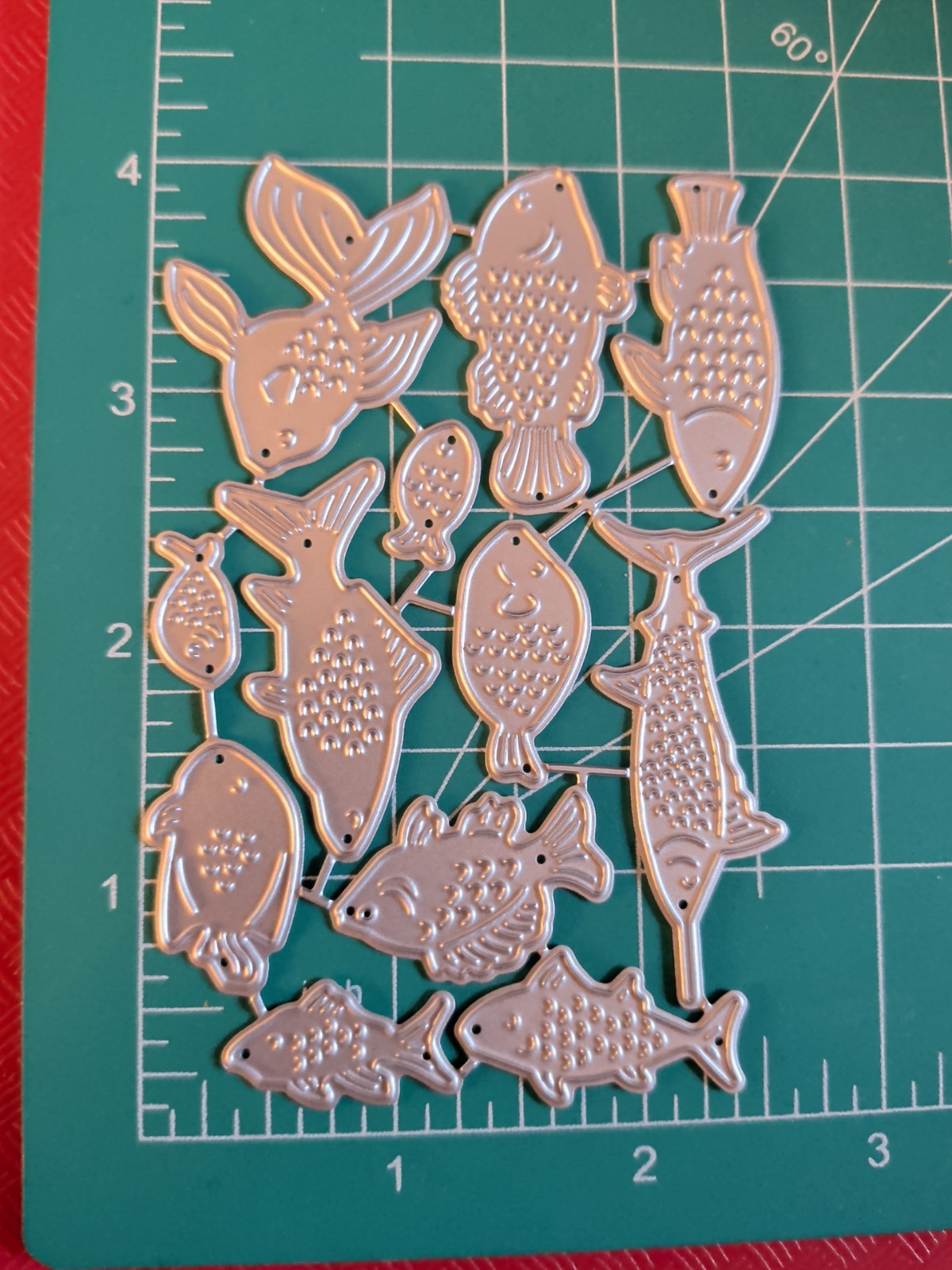 Universal Thin Metal Die Cut Tool Aquarium Snorkel Scuba Fish School Goldfish