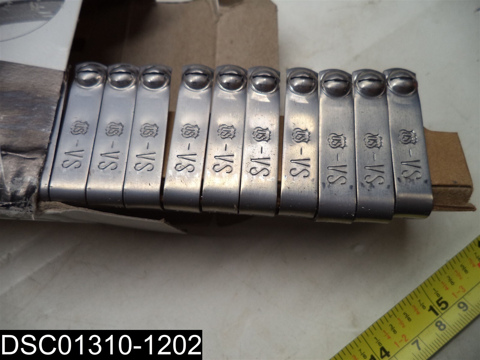 QTY=900 ( 9 Boxes X 100) NB&T Ear Tags Style 49/56 #9001-9600 & #9701-0000
