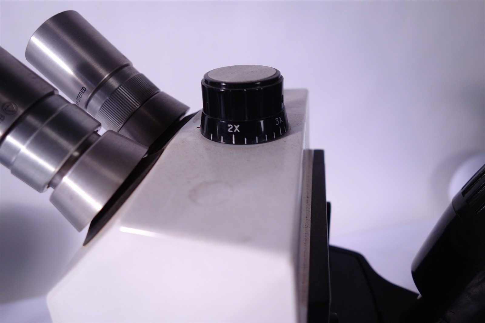 Bausch & Lomb Stereo Zoom 7 Microscope with External Light Source