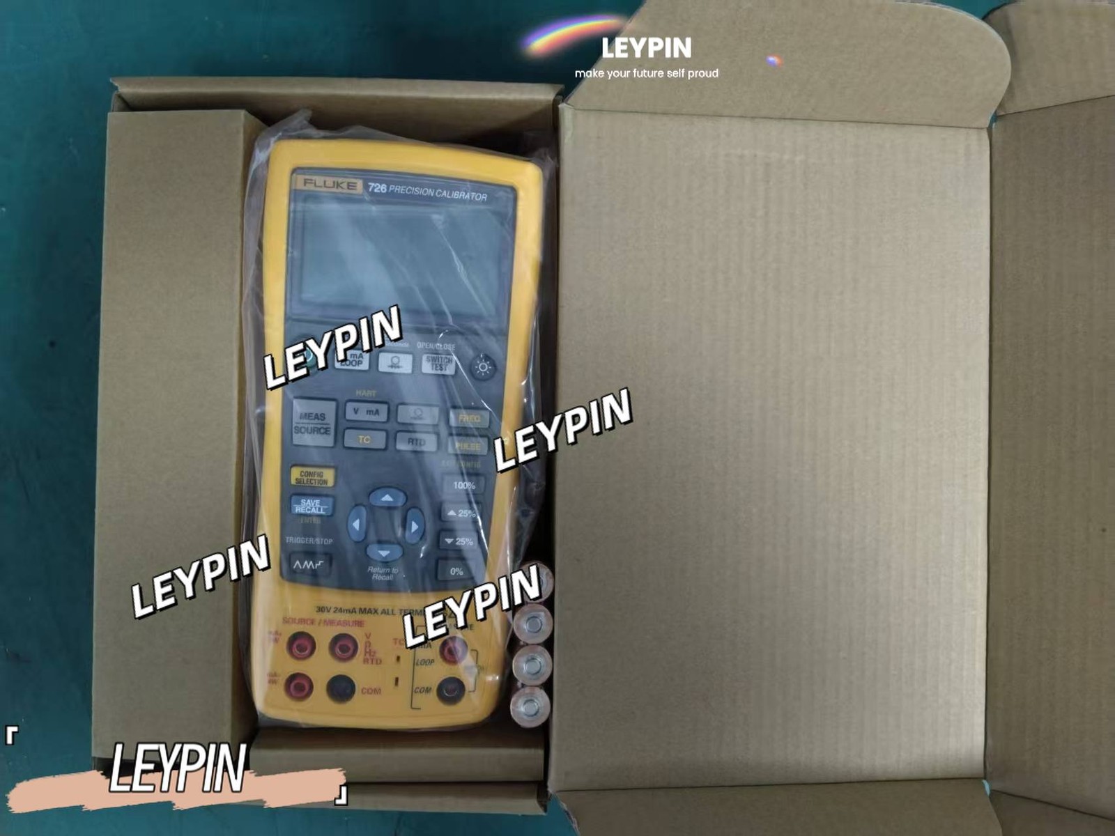 FLUKE 726 PRECISION MULTIFUNCTION CALIBRATOR -  NEW~
