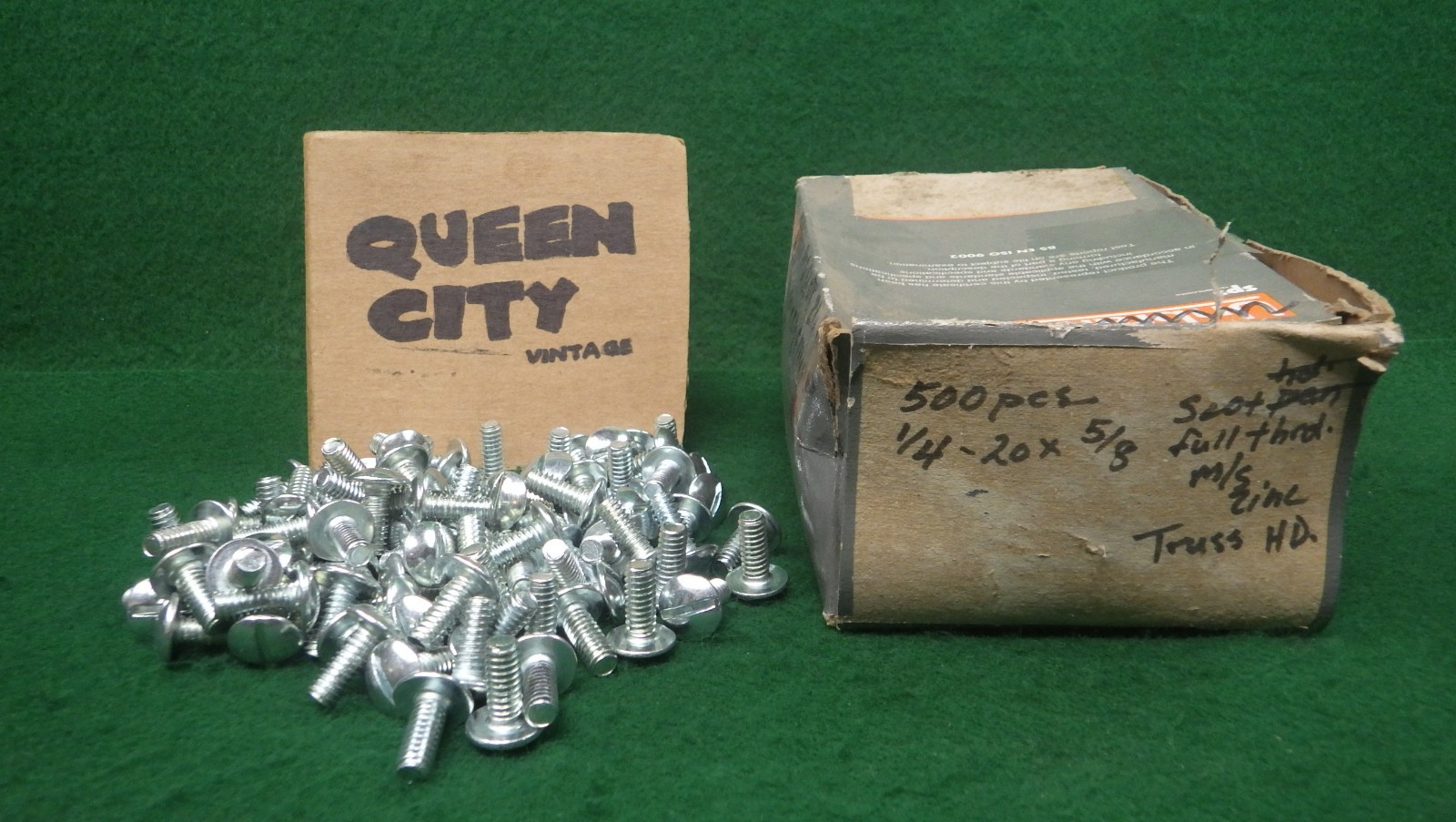 Lot of (100) Slotted Truss Head Machine Screws 1/4-20 x 5/8" Zinc