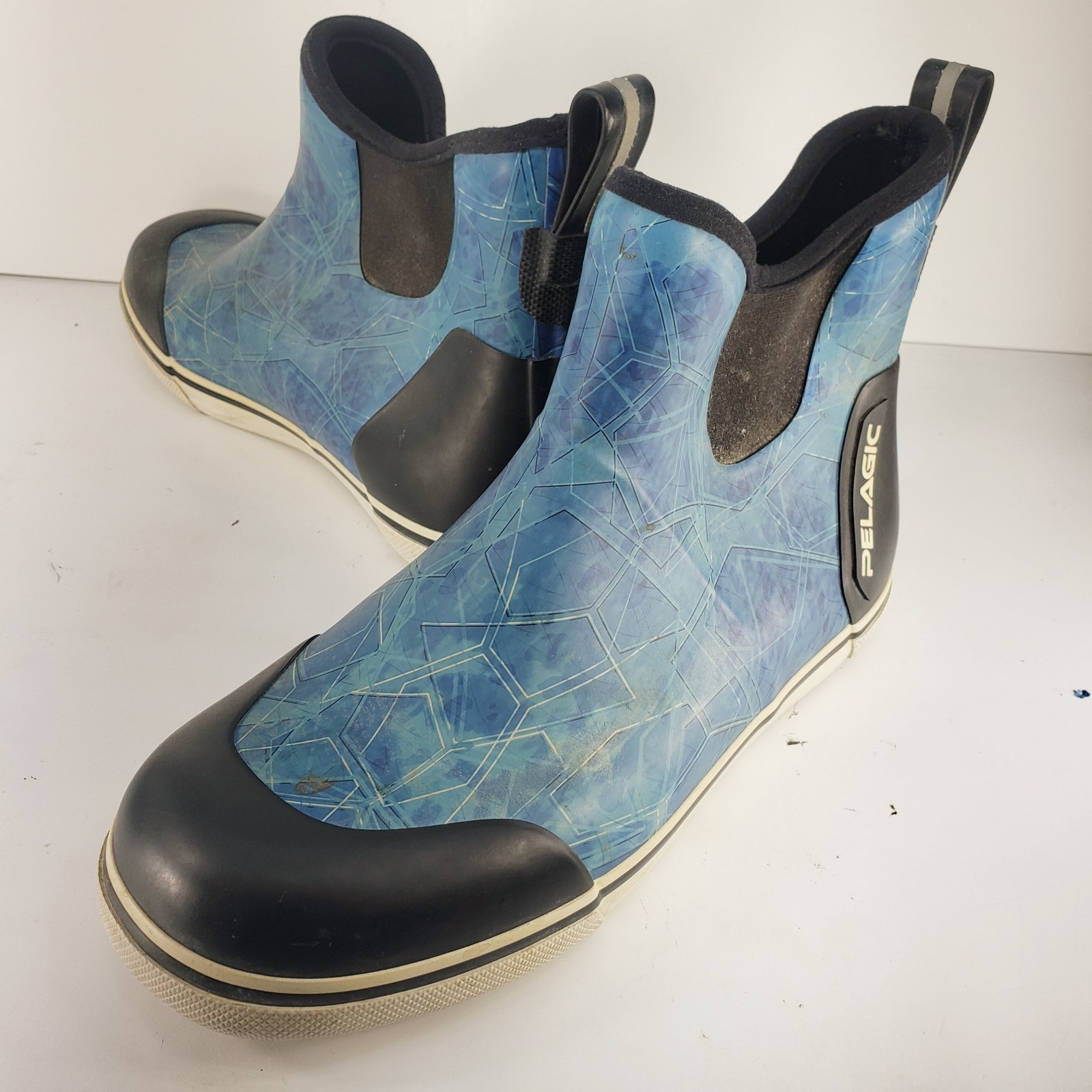 Pelagic Pursuit 6" Deckboot Blue Men's Size 6