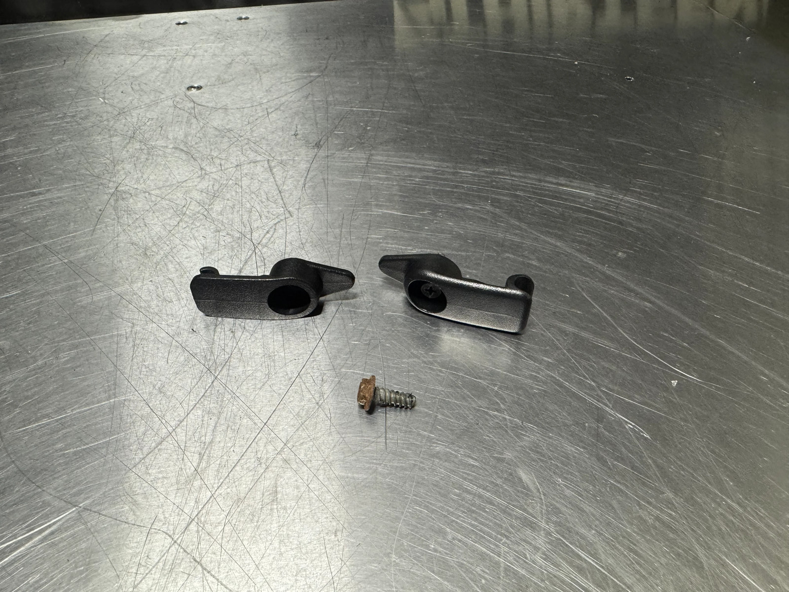97-04 C5 CORVETTE SUN VISOR CLIPS OEM #N192