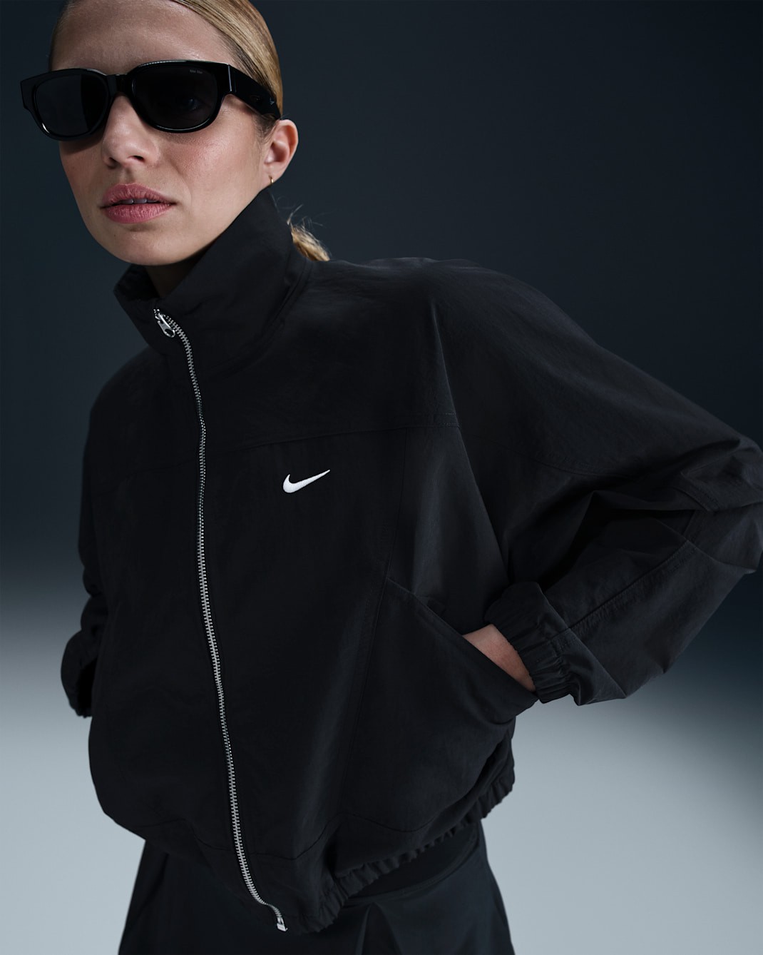 Nike Womens Sportswear Everything Wovens OVERSIED Repel JACKET Black HJ0999-010
