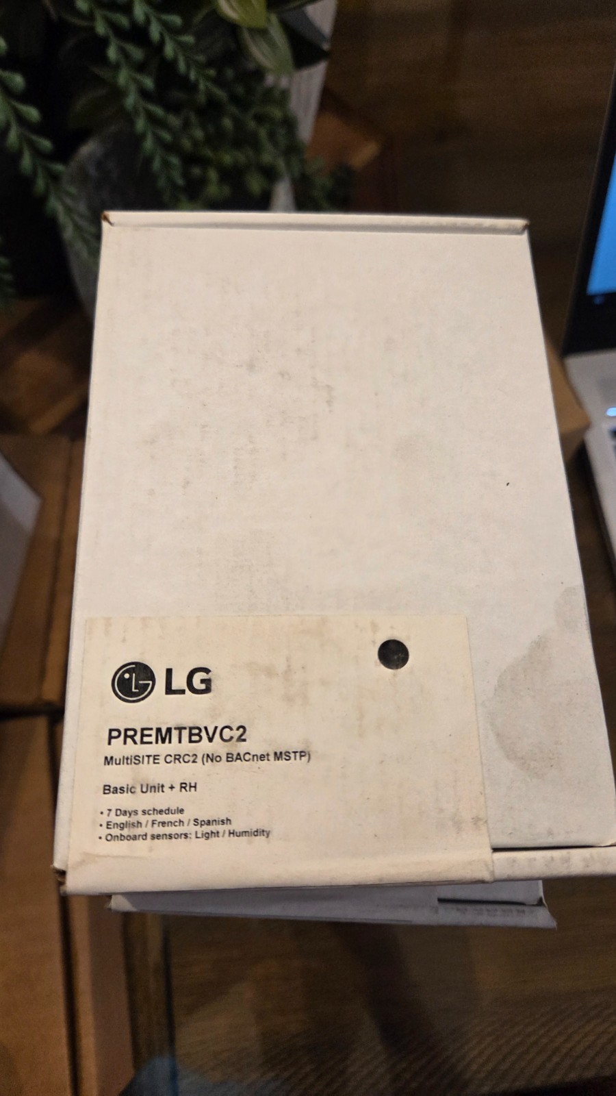 LG PREMTBVC2 MultiSITE CRC2 Basic Controller w/ Humidity Sensor (No BACnet MSTP)