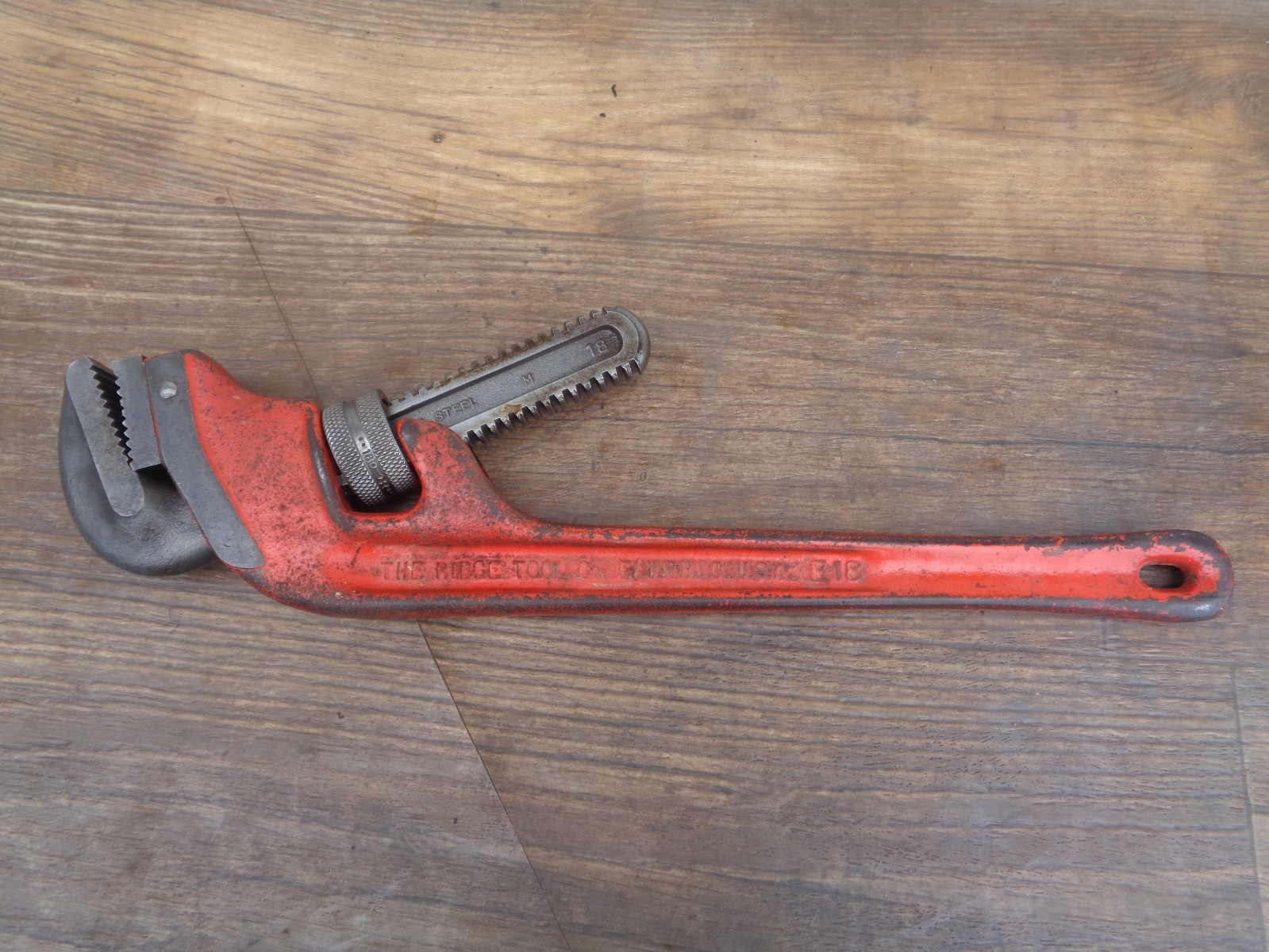 RIDGID E18 Heavy Duty 18" Steel Offset Pipe Wrench
