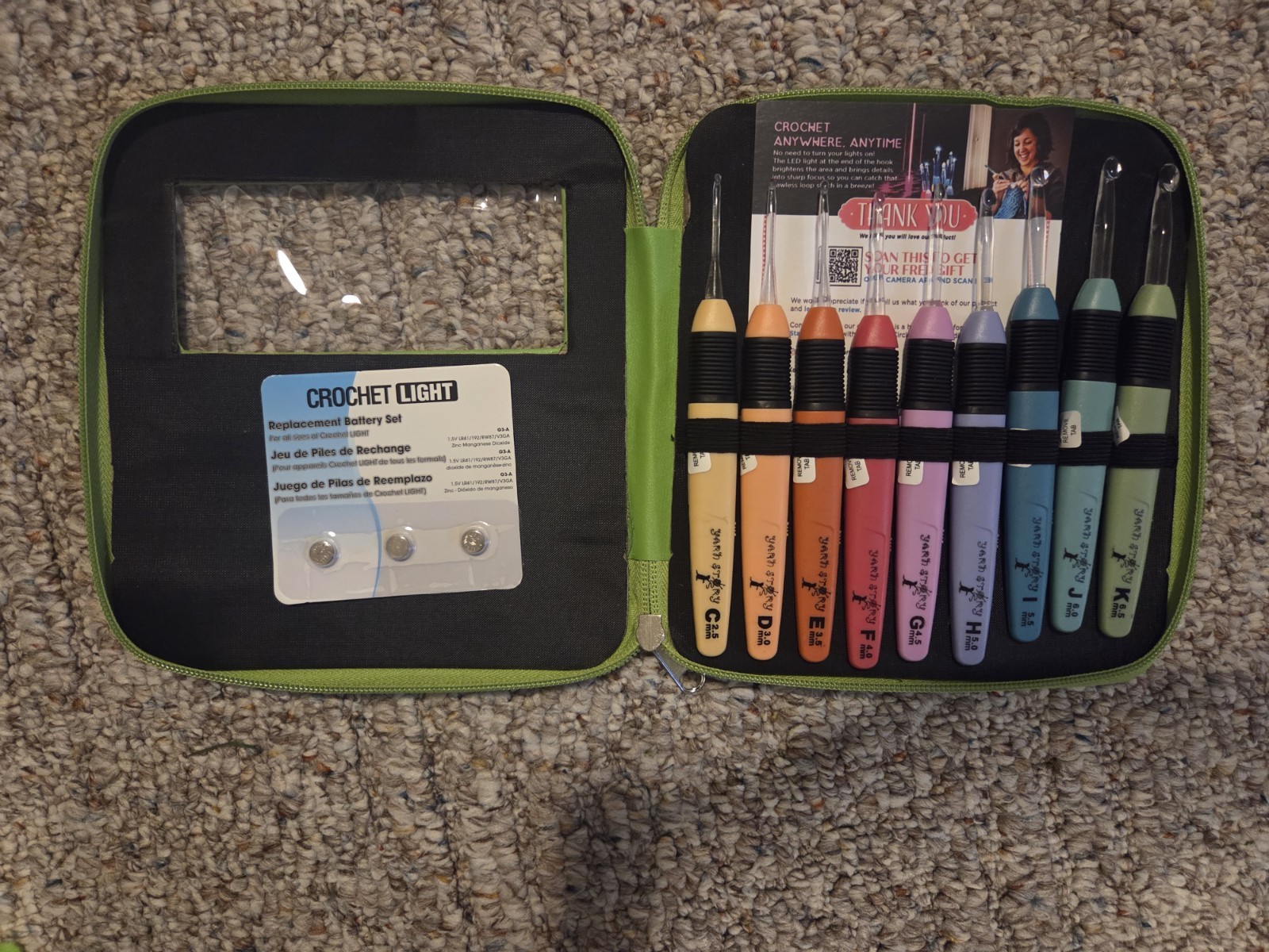 LED Lighted Crochet Hook Set – 9 Sizes C–K with Case + Replacement Batteries