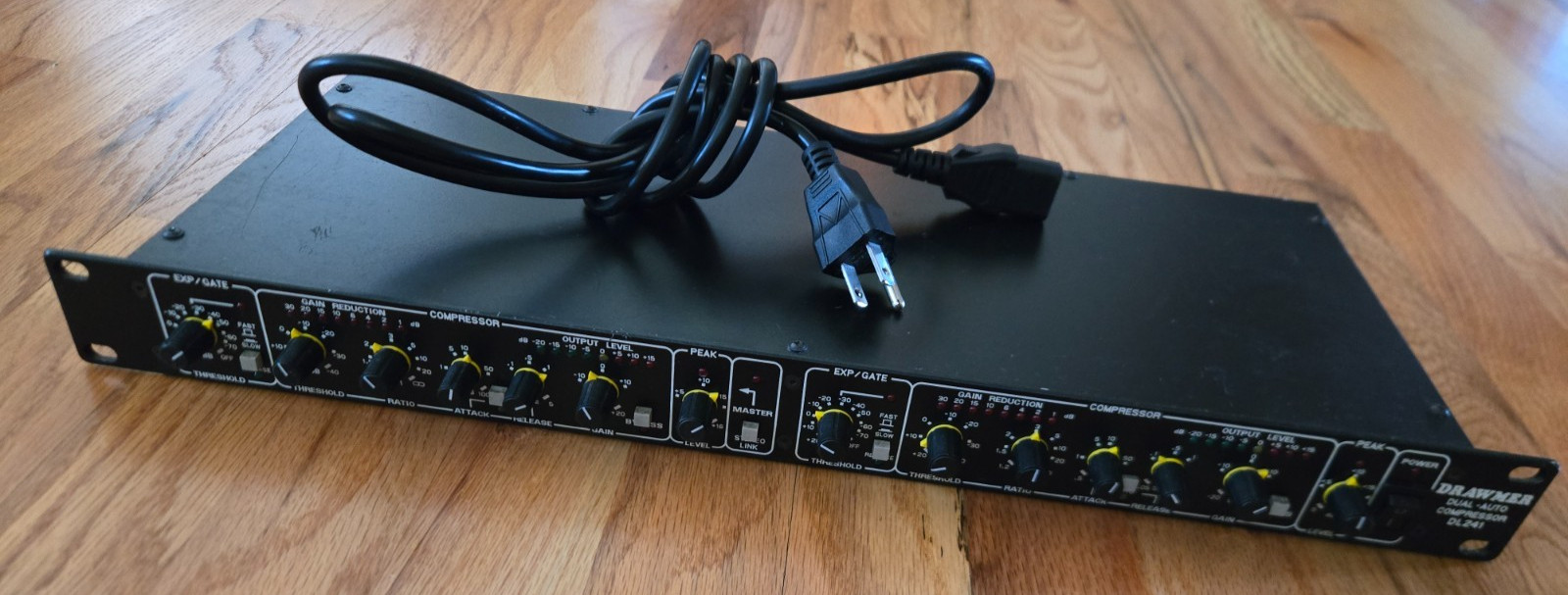 Power Tested DRAWMER  DL241B Dual-Channel Auto Compressor!