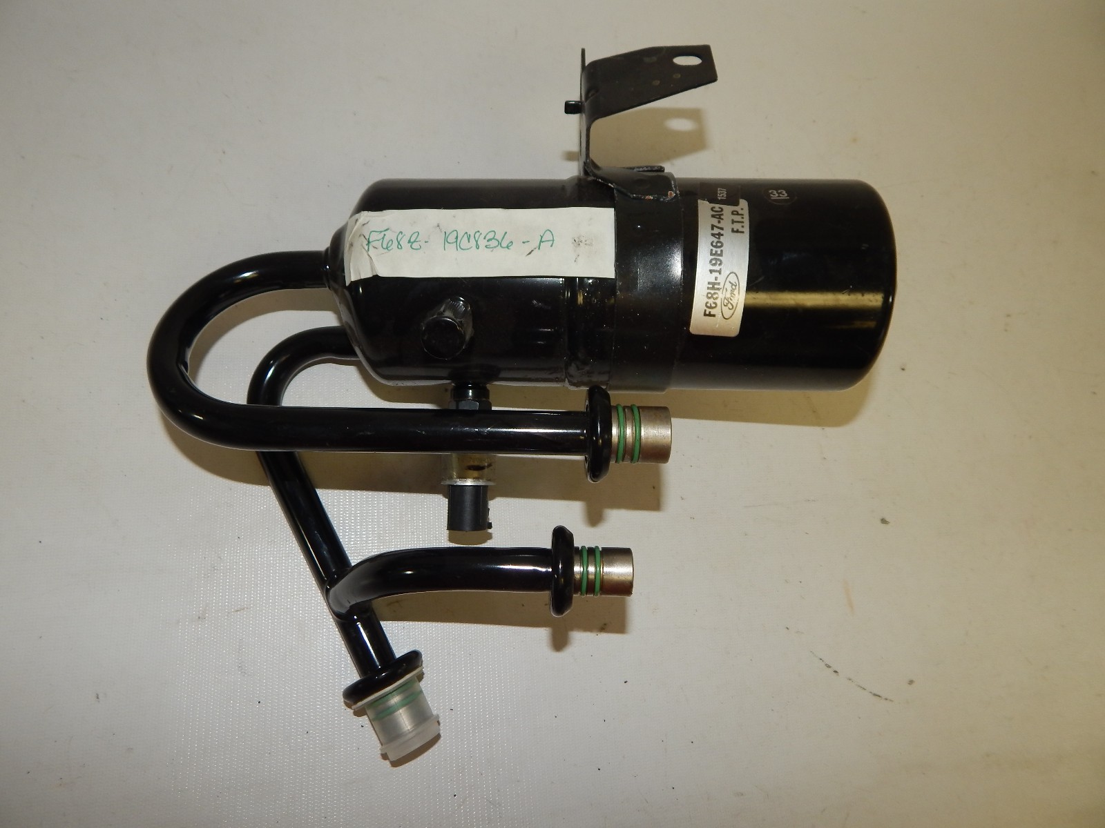 New OEM 1996 & Up Ford A/C Refrigerant Accumulator Drier Manifold F68H19E647AC