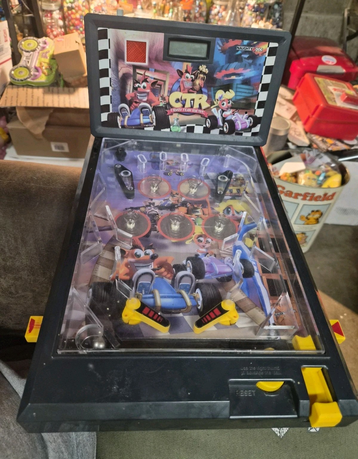 Crash Bandicoot CTR Team Racing Electronic Pinball Machine Tabletop Game 1999