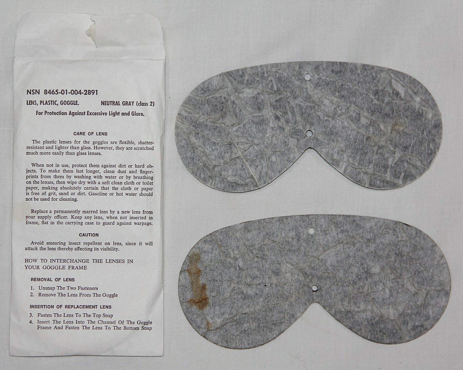 NEW OLD STOCK,  RUBBER FRAMED GOGGLE, 2 REPLACEMENT GRAY LENSES