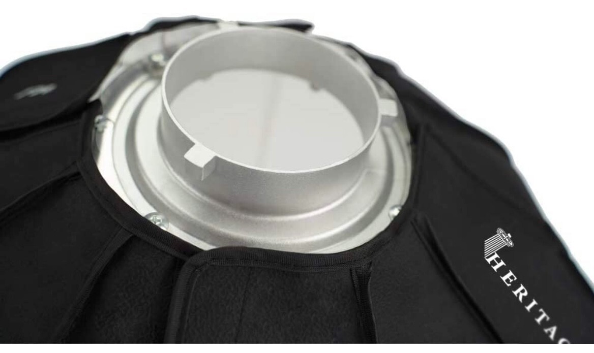 Heritage Lantern Softbox Light Modifier, with 65cm Universal Bowens Mount +Bag