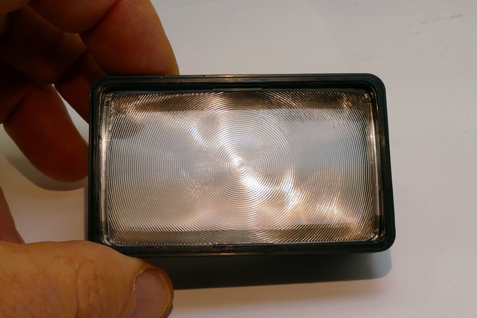 Vivitar E WA-1 wide Angle Attachment flash adapter 30X65mm