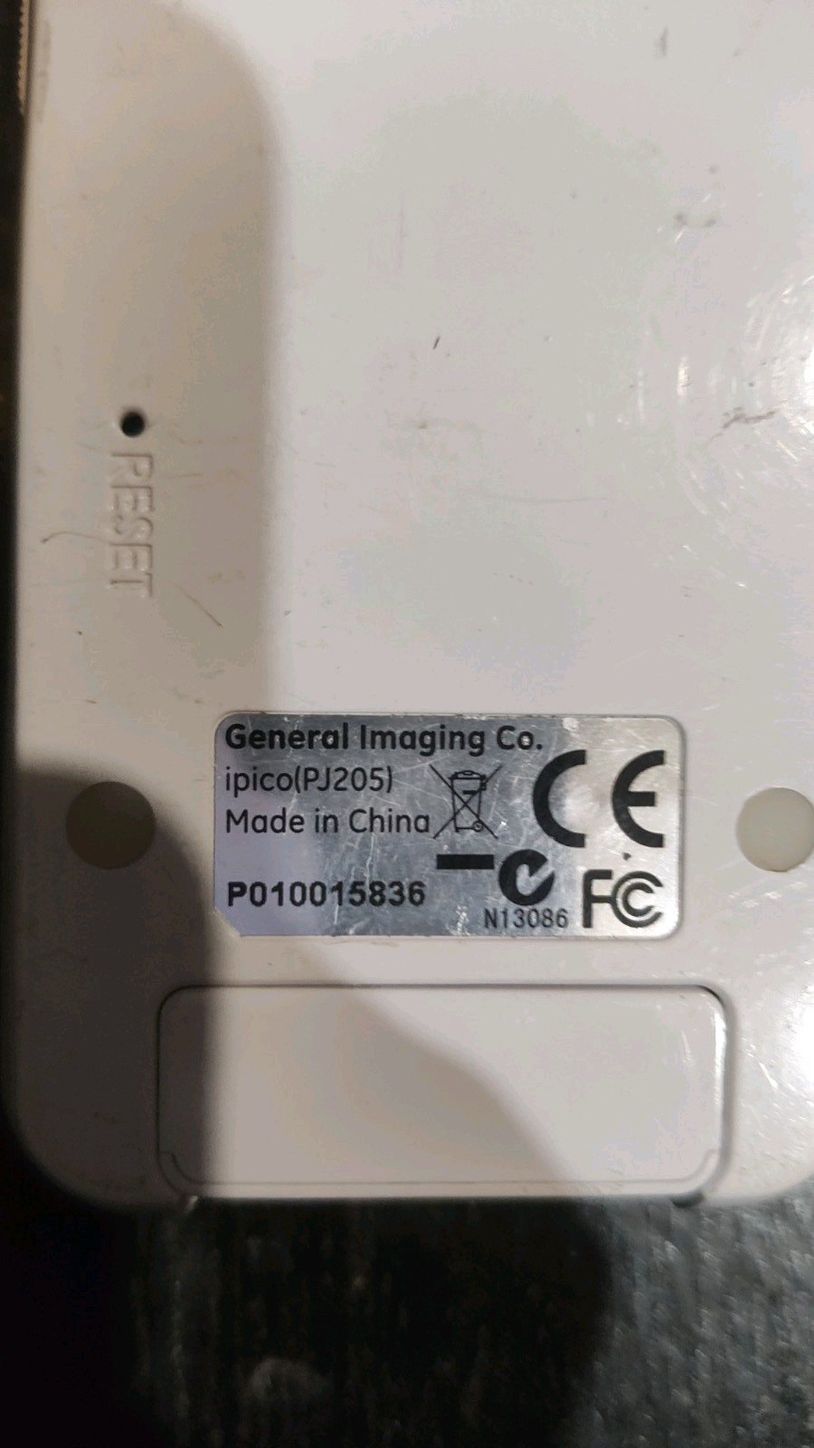 IPICO Hand-Held LED Projector for iPod & iPhone Model PJ205