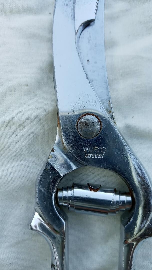 Wiss Germany #1309 Chrome Poultry Shears with Toggle Lock 9"
