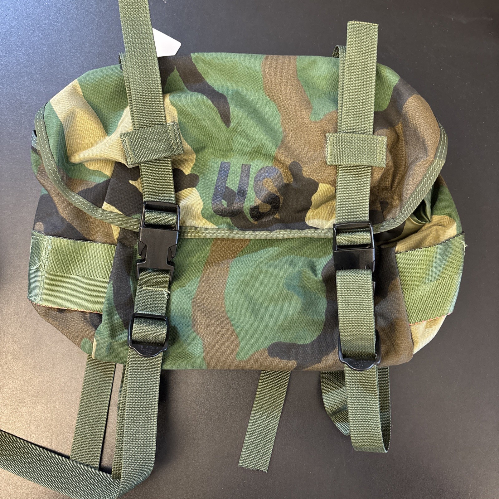 Minty USGI Military Nylon Training Field Pack Butt Pack Woodland M81 BDU