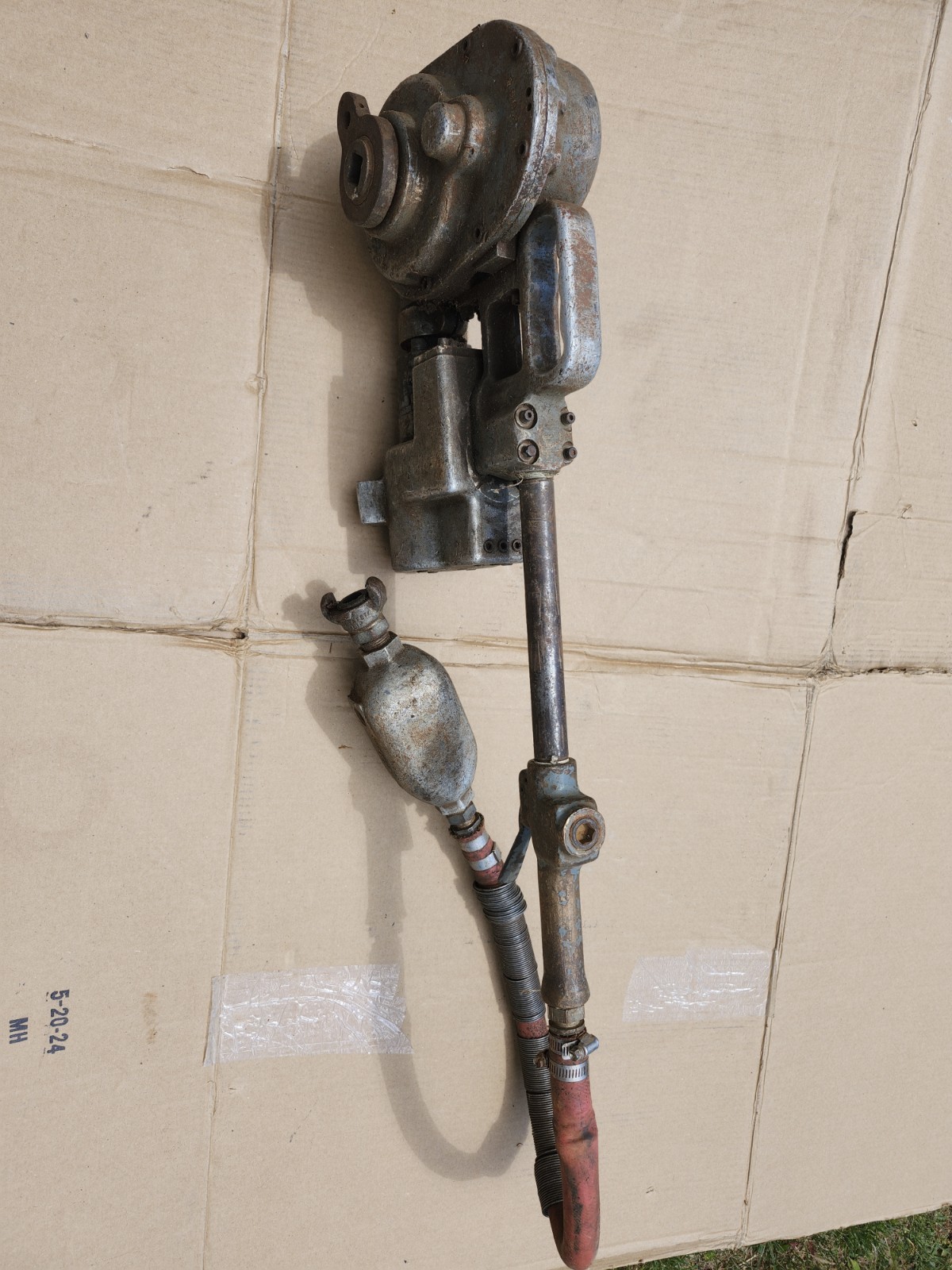 Mueller Model H604 Model 4 Pneumatic Tap Machine