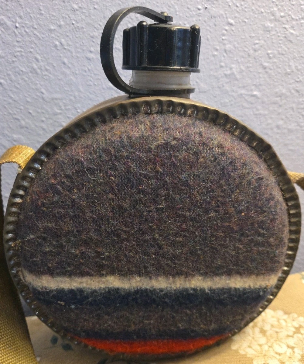WOOL BLANKET COVERED VINTAGE METAL CANTEEN WITH CANVAS STRAP