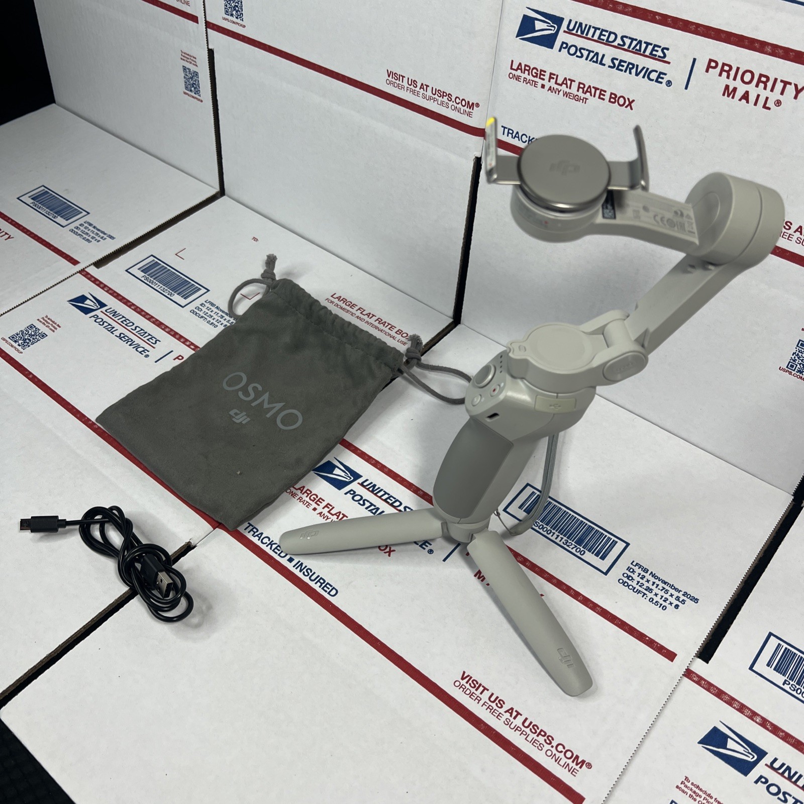 DJI Om 4 Handheld 3-Axis Smartphone Gimbal Stabilizer -SAME DAY SHIP- WARRANTY