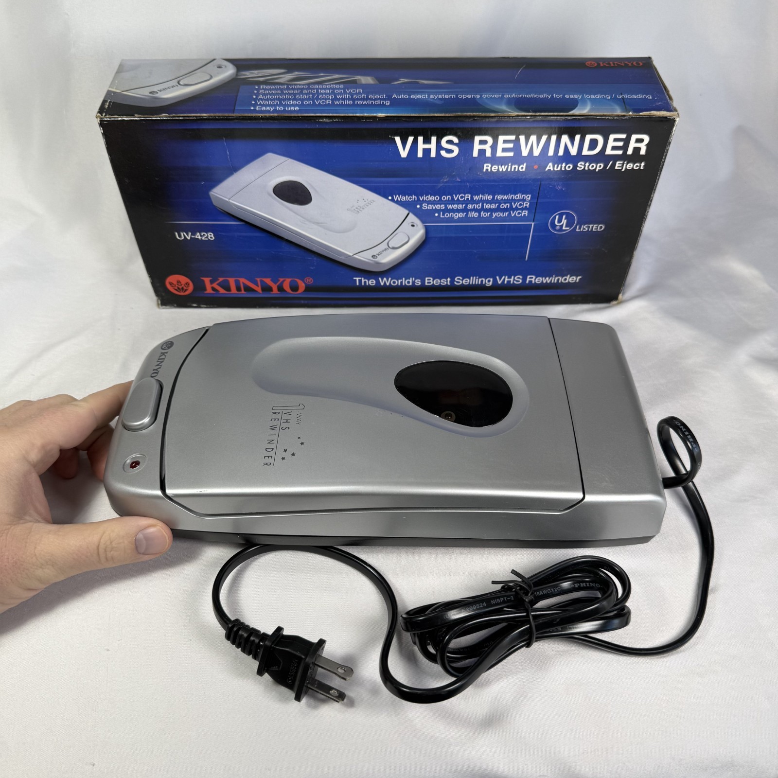 VIDEO DEMO!! Kinyo Vtg VHS Video Cassette Tape Rewinder UV-428 Auto Stop Eject