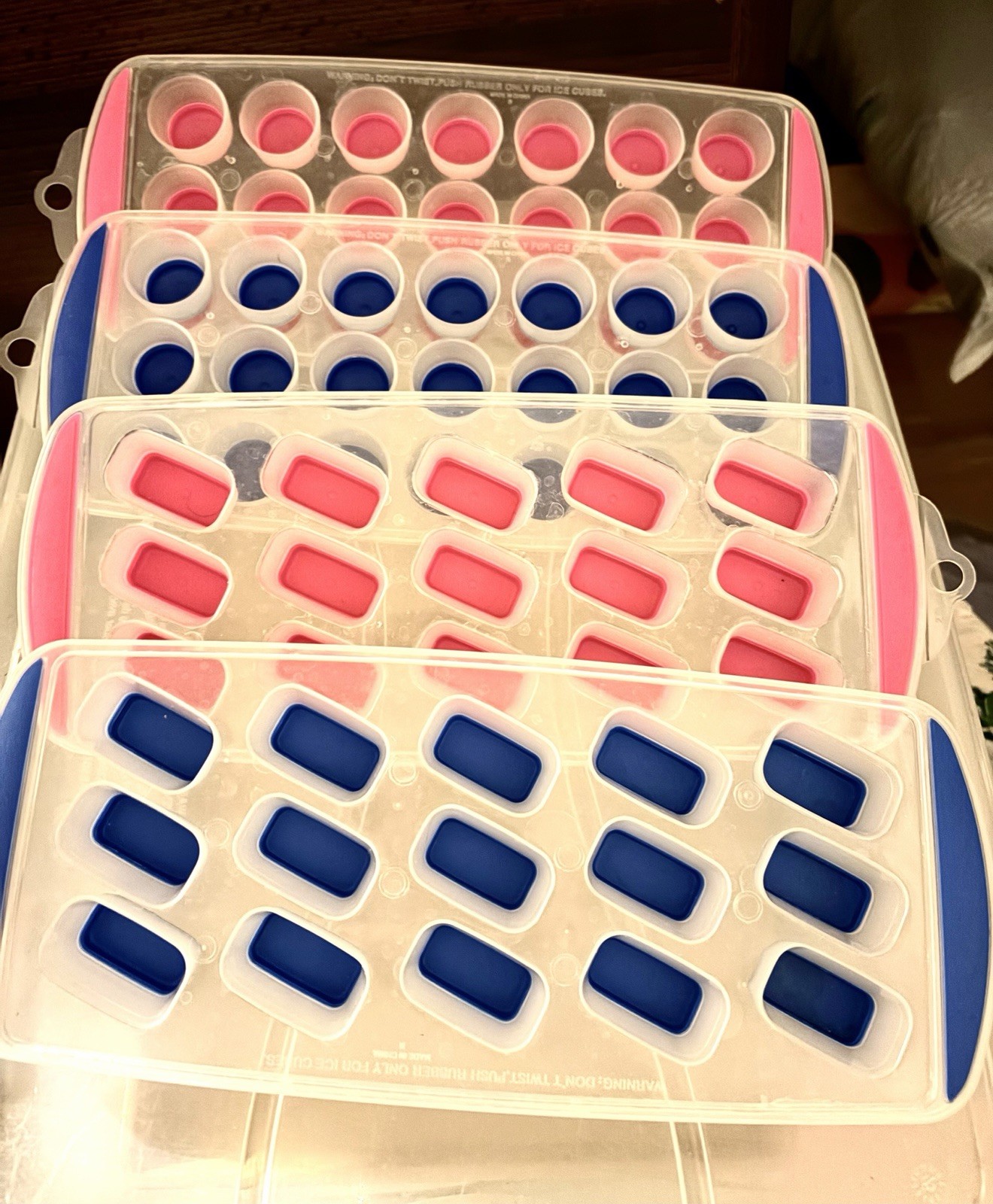 Clear Plastic Ez Release Ice Cube Trays Qty 4 Trays 2 Round & 2 Rectangle Cubes
